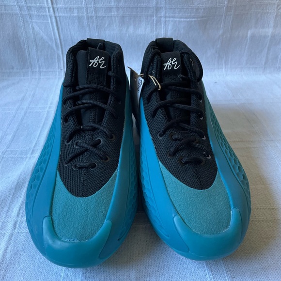 adidas AE 1 J  "New Wave" Blue Black Kids Boys Basketball Shoes Size 6 IF1884 - Picture 3 of 10